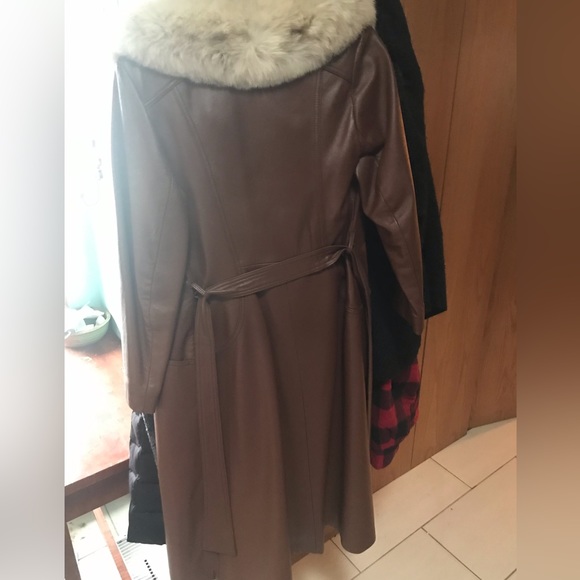 Vintage 1970s Leather and Fur long coat - Picture 2 of 8